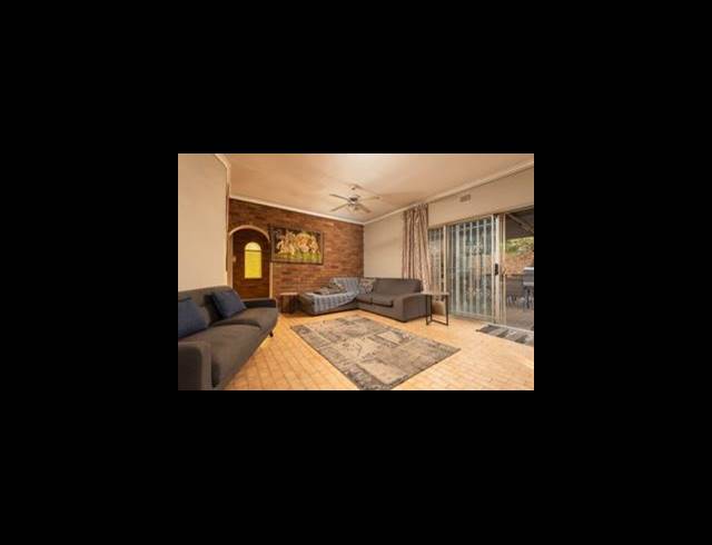 4 BEDROOM HOUSE FOR SALE IN ALBEMARLE EXT 2